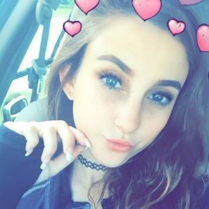 Meet your Posher, Riah